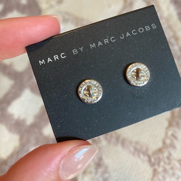 Marc Jacobs Turn-lock Earrings - Studs - Picture 5 of 7